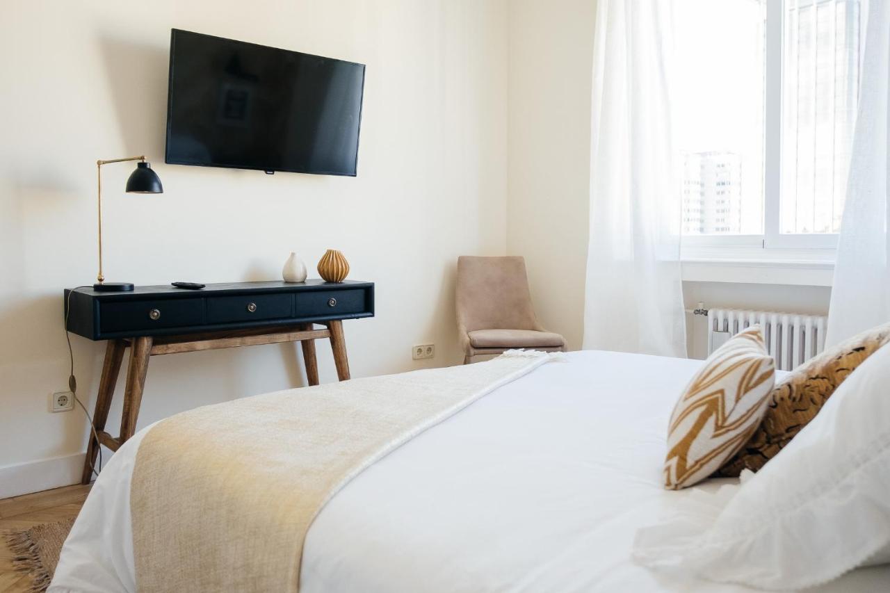 Apartemen 300 m² dengan 5 kamar tidur dan 4 kamar mandi pribadi di Salamanca Madrid Bagian luar foto